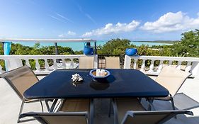 Waterside Home, Shaded Whirlpool Spa, Outdoor Dining, Smart Tv, Amazon Prime