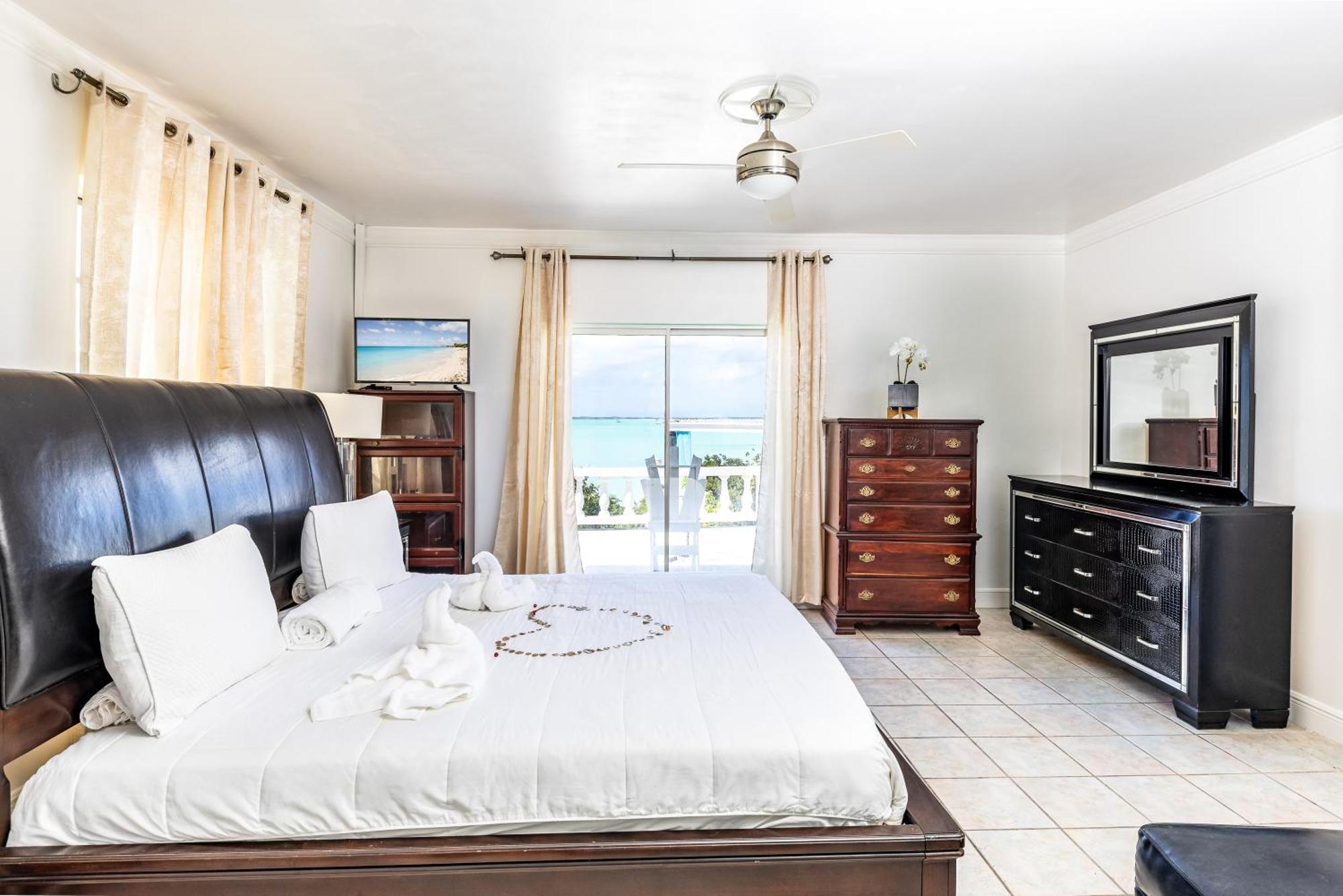 Waterside Home, Shaded Whirlpool Spa, Outdoor Dining, Smart Tv, Amazon Prime Five Cays Settlement Exterior photo