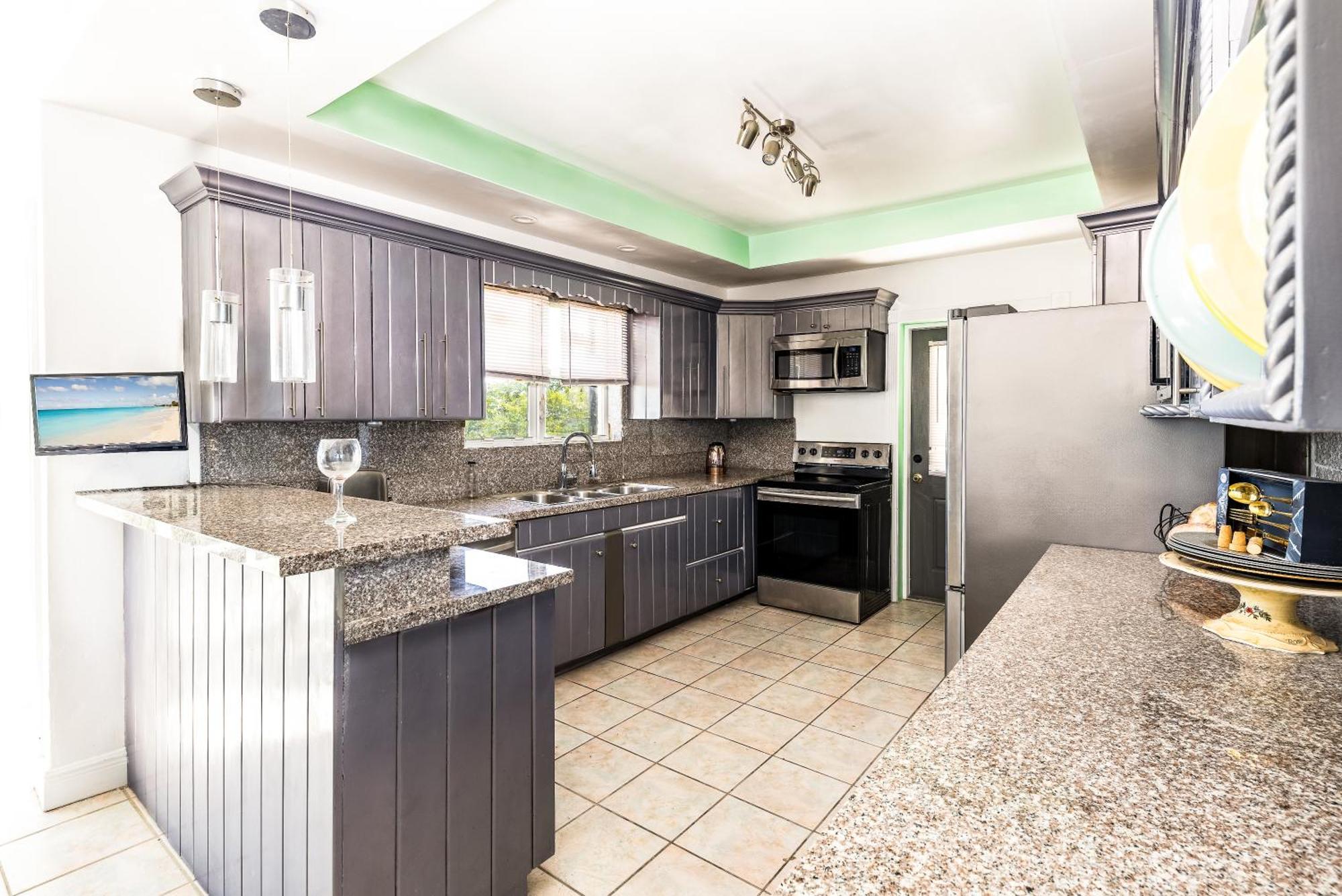 Waterside Home, Shaded Whirlpool Spa, Outdoor Dining, Smart Tv, Amazon Prime Five Cays Settlement Exterior photo